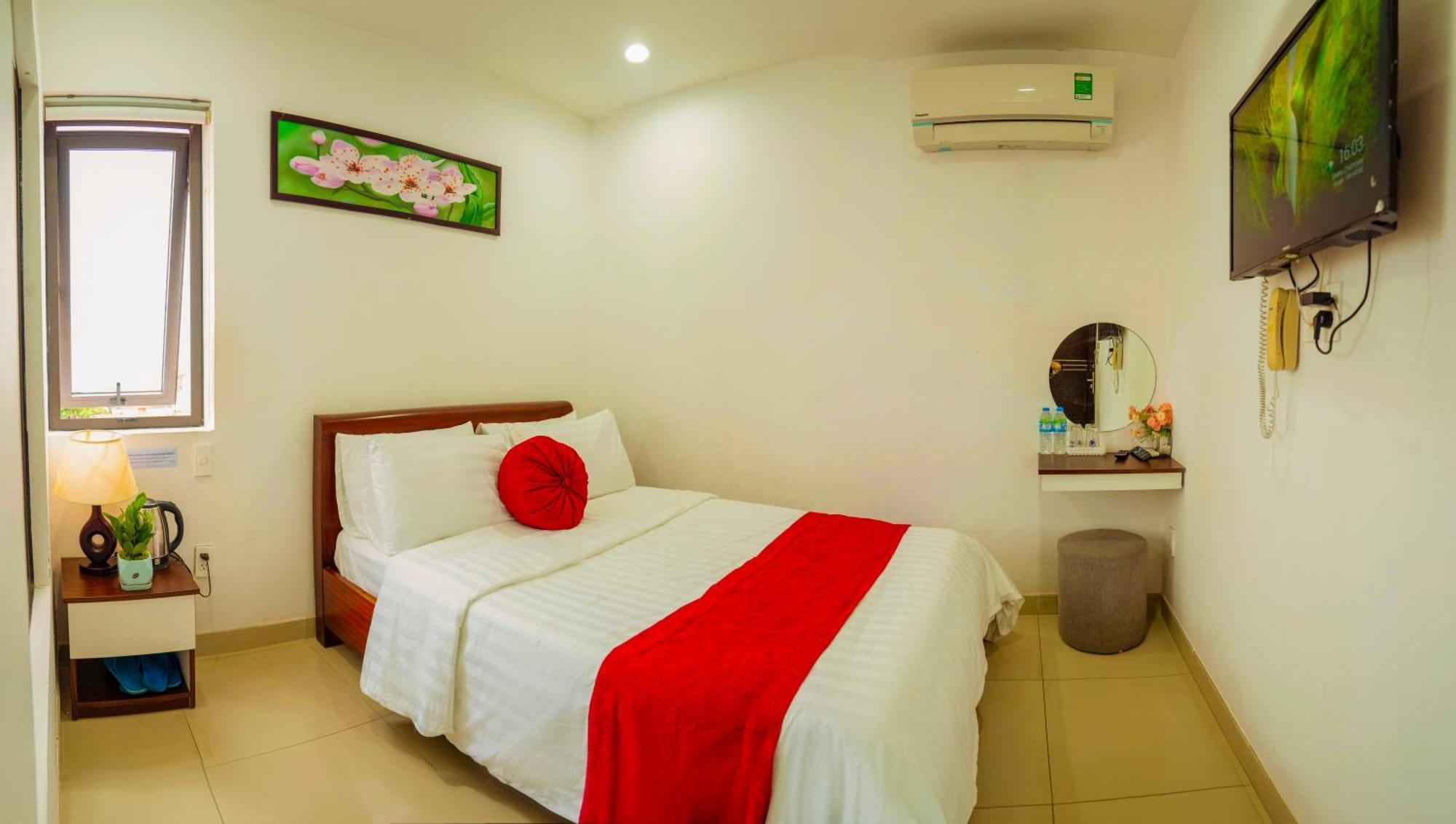Khach San Trung Hieu Vung Tau Hotel Екстериор снимка