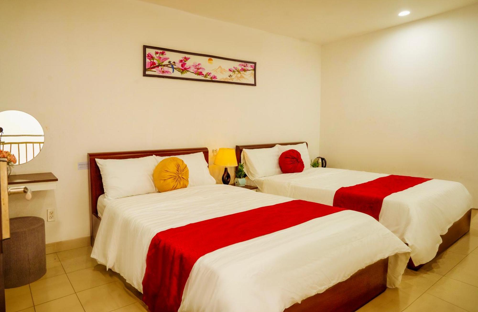 Khach San Trung Hieu Vung Tau Hotel Екстериор снимка
