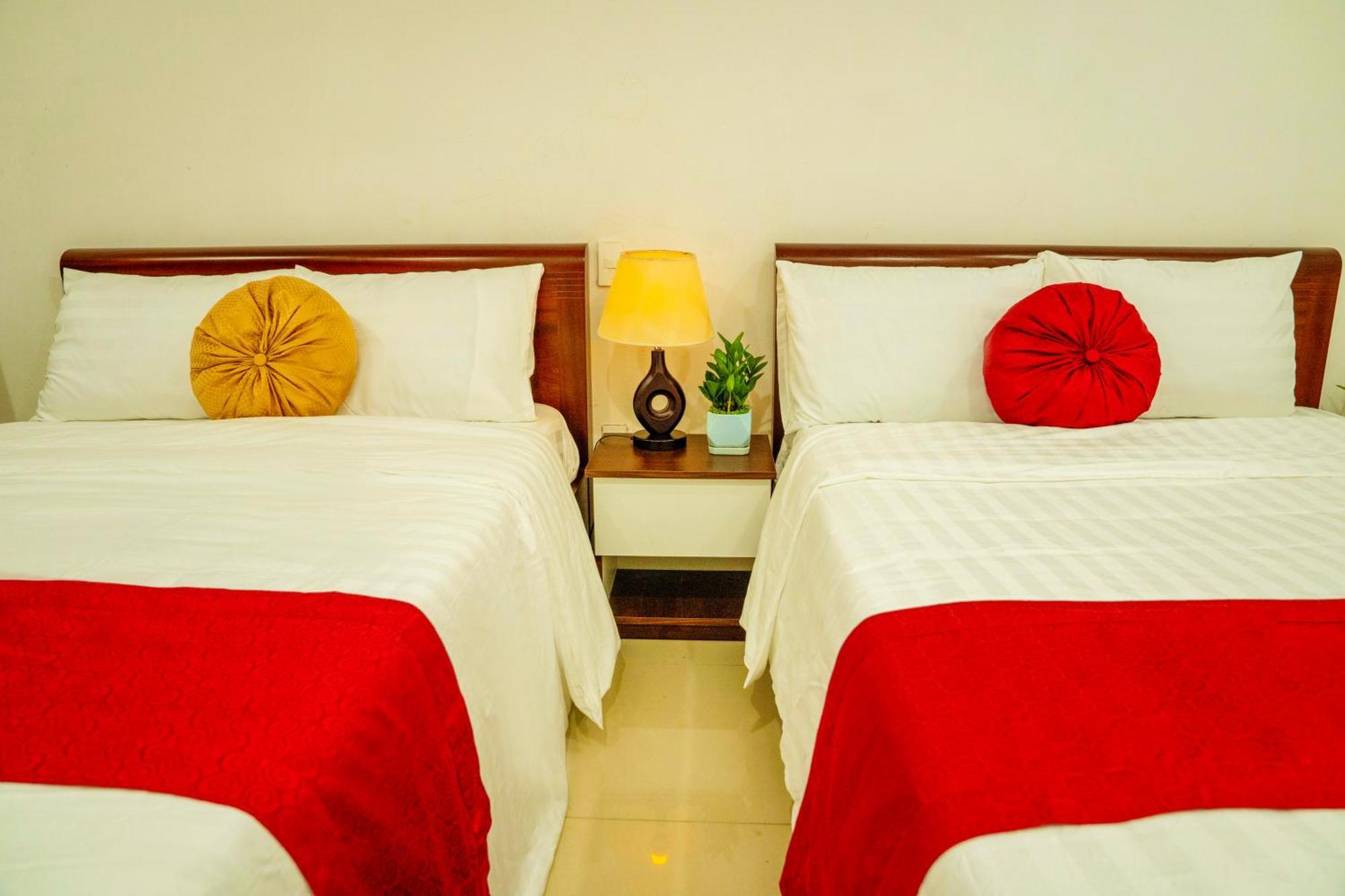 Khach San Trung Hieu Vung Tau Hotel Екстериор снимка