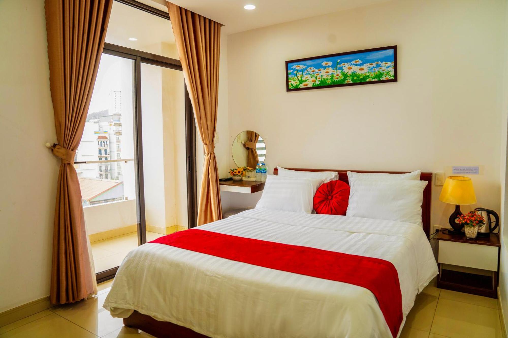 Khach San Trung Hieu Vung Tau Hotel Екстериор снимка